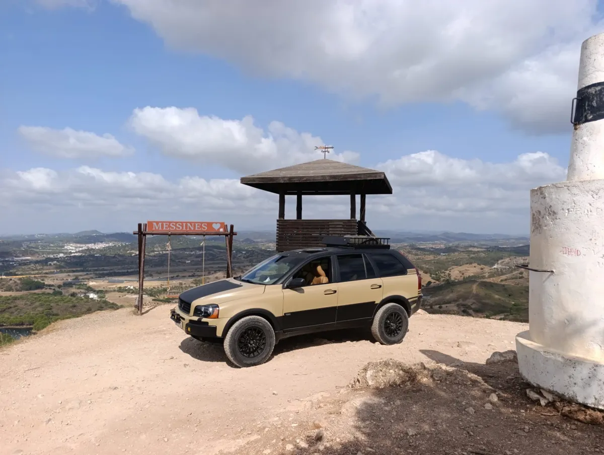 Dirt track winding through the Algarve interior